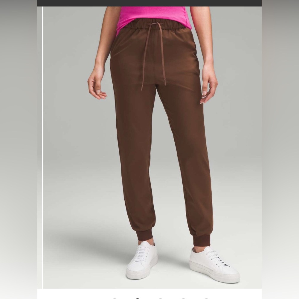 Lululemon Stretch High-Rise Jogger *Full Length Java